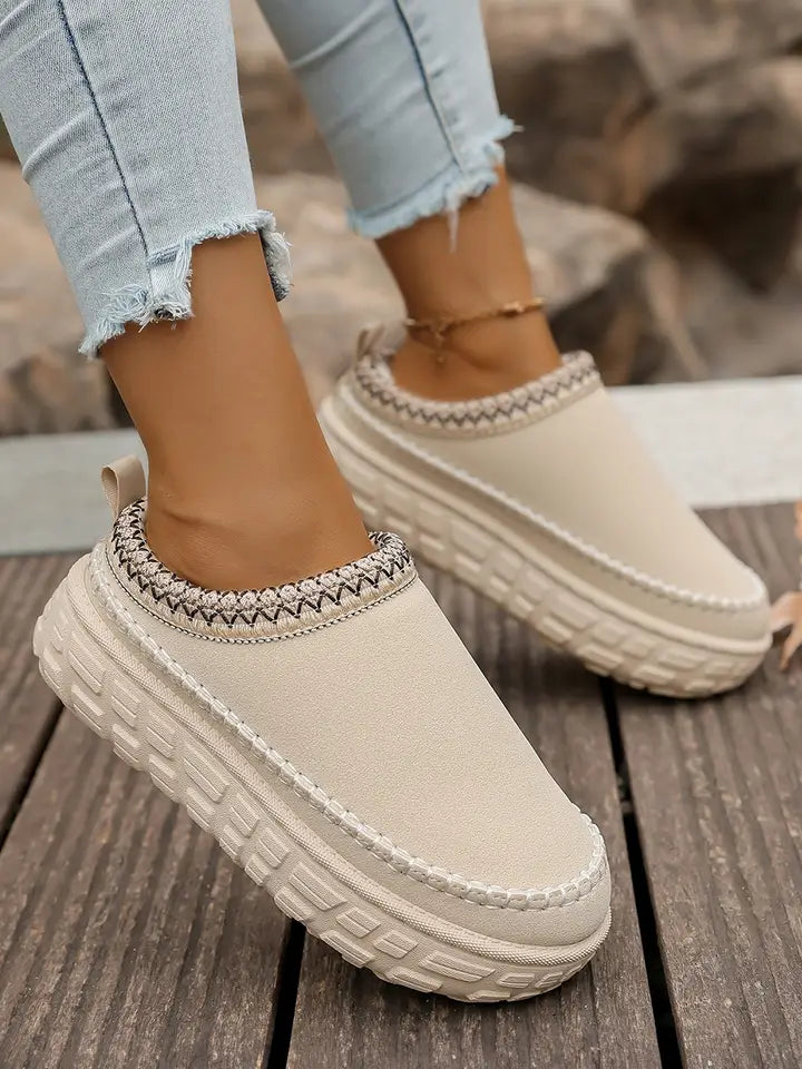 Suede Pu Plush Slippers